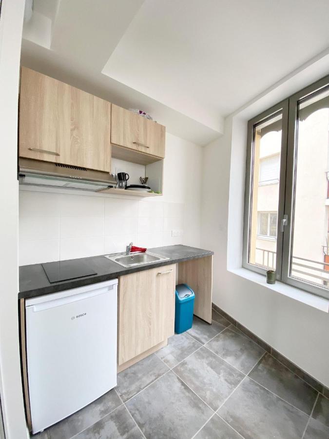 Parc De La Tete D'Or: University District Accommodation Villeurbanne Exterior photo